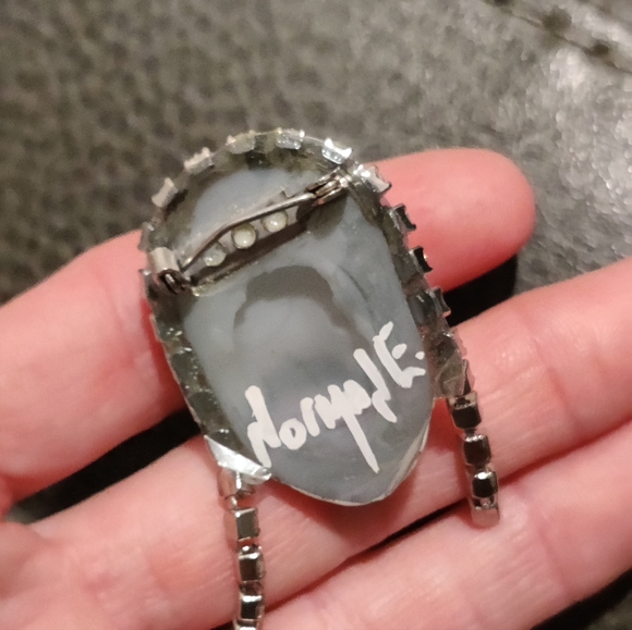 Vintage Art Deco Flapper Woman Bruch Signed By Artist - Picture 8 of 9